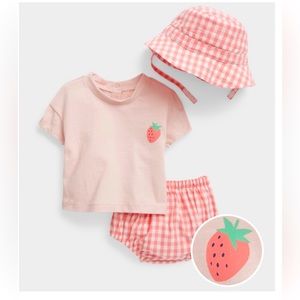 GAP Strawberry Gingham Set- 3 pieces